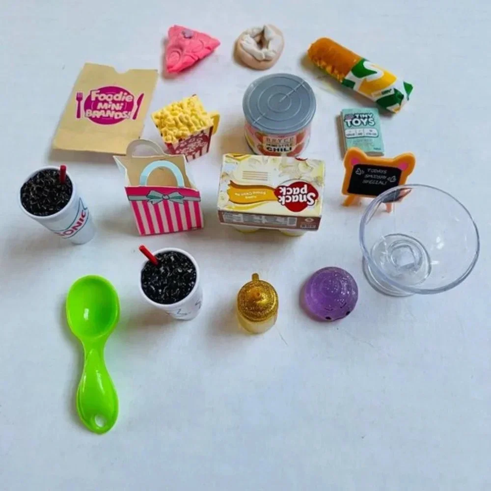 Assorted Mini Snack Kitchen Food Shopping Bag Sonic Tumbler 16 Pieces Hotdog